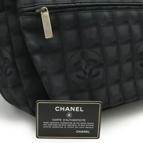 CHANEL Black Shoulder Bag - Picture 10 of 10